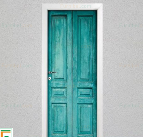 Pintu rumah dengan desain vintage